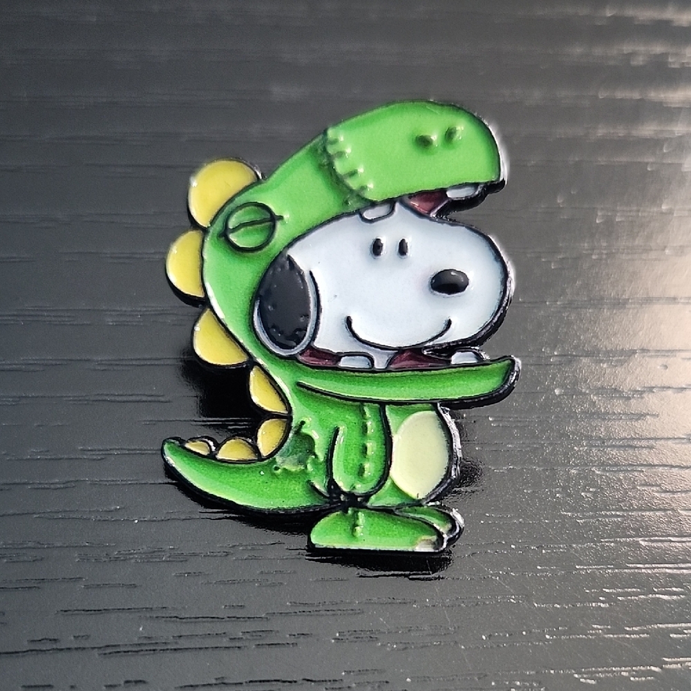 Peanuts Snoopy Dinosaur Green and Yellow Brooch Enamel Pin